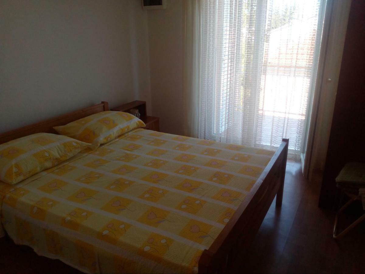 Apartmani Nado Majica Свети свети Филип и Яков Екстериор снимка